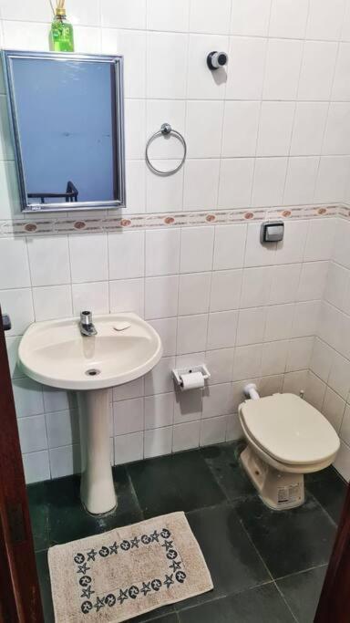 קרגואטטובה 100Mts Da Praia Com Churrasqueira, Piscina E Wi-Fi מראה חיצוני תמונה